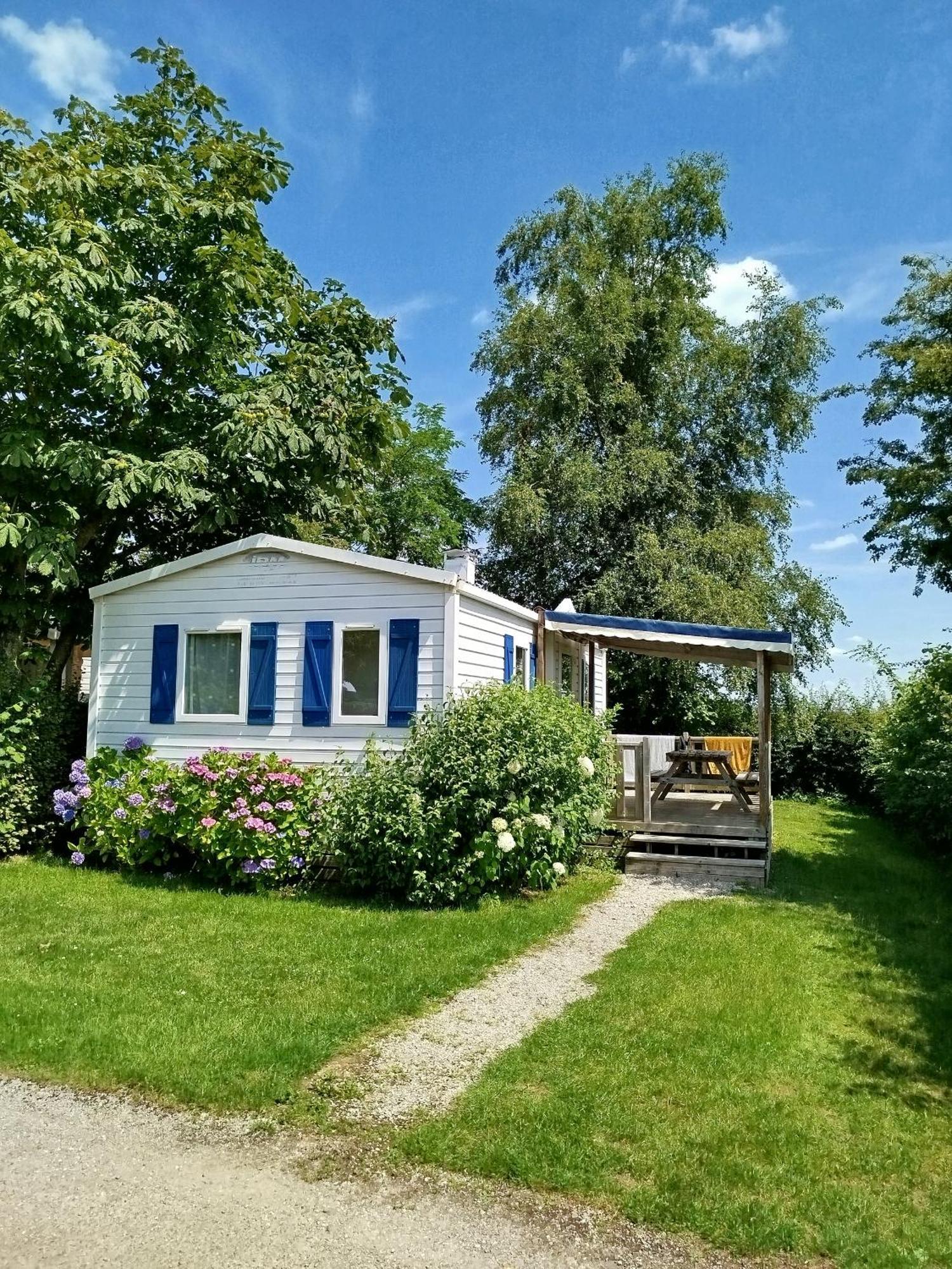 Camping Pommiers Des Trois Pays Licques Exteriér fotografie